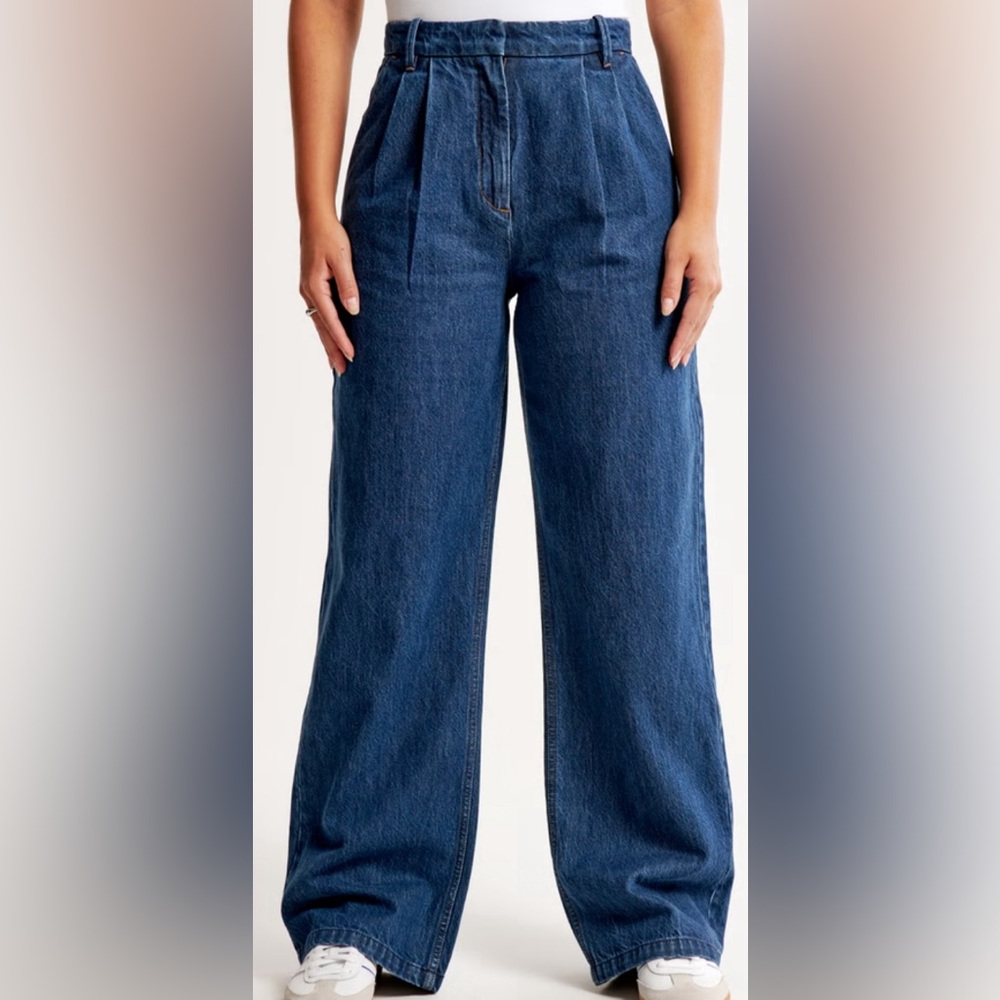Abercrombie & Fitch Curve Love Sloane Tailored Jean- Size 10
